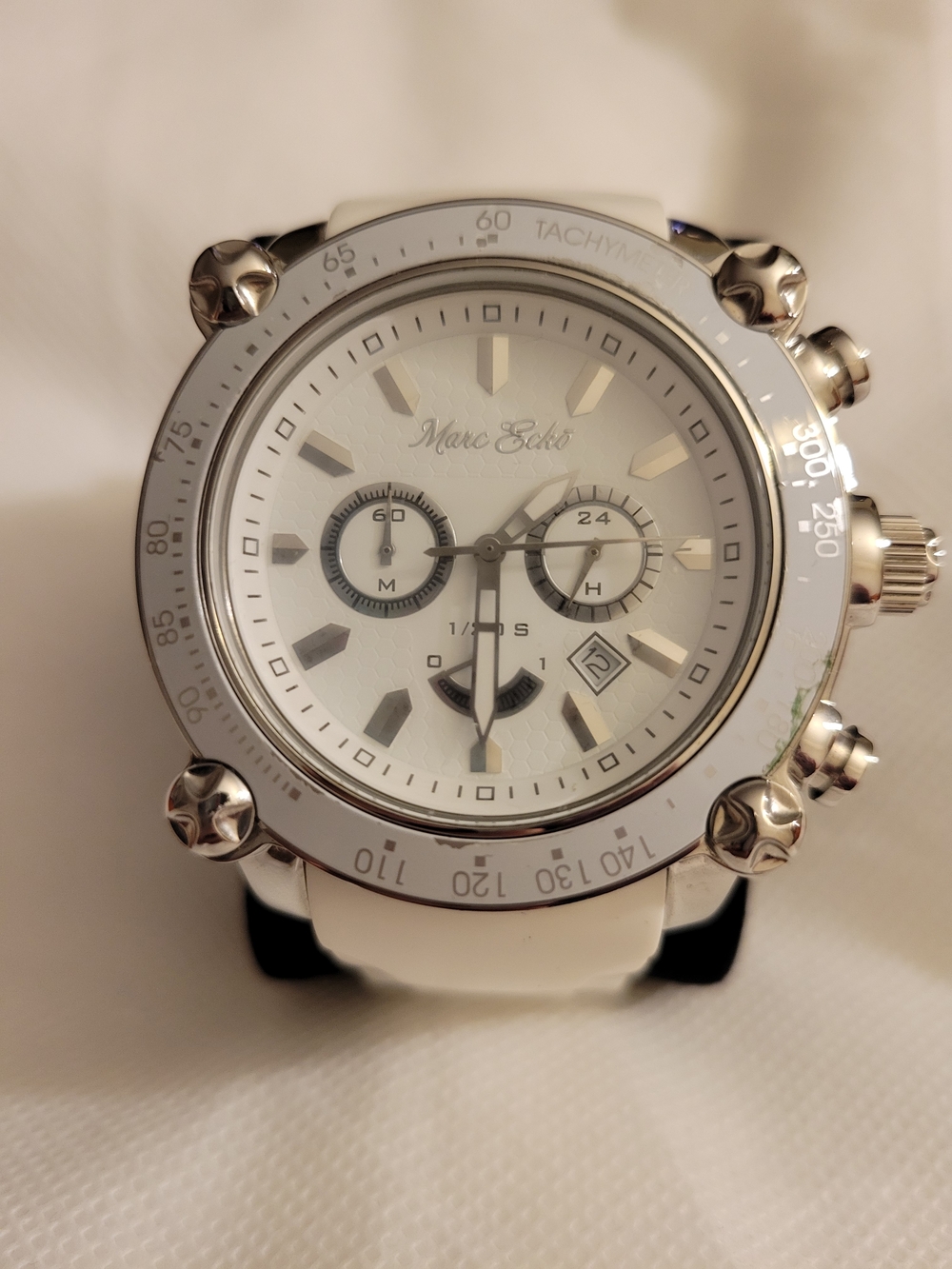 Marc Ecko White Silicone Strap Watch with Silver Buckle **Needs Battery**